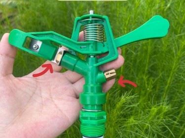 Béc X128 - béc nhựa ren 27, họng phun đồng, nâng cấp thêm xé tia inox tưới phun mưa