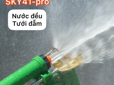 Béc SKY 41 pro - tưới đều nước đẫm với 3 họng phun và bánh răng đồng